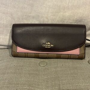 New Coach wallet. Leather